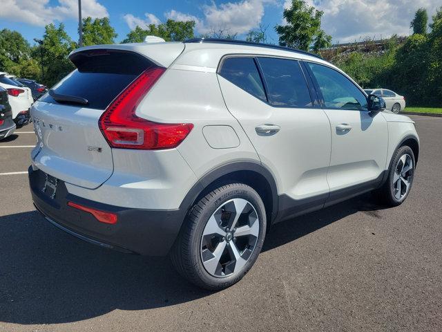 new 2025 Volvo XC40 car, priced at $48,315