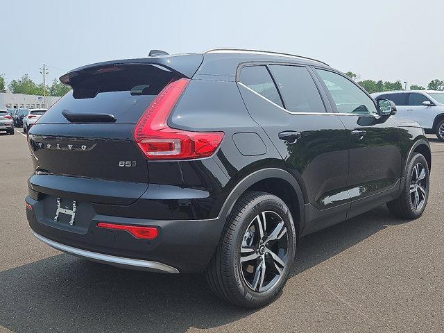 new 2025 Volvo XC40 car, priced at $45,685