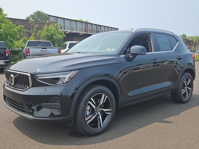 new 2025 Volvo XC40 car, priced at $45,685