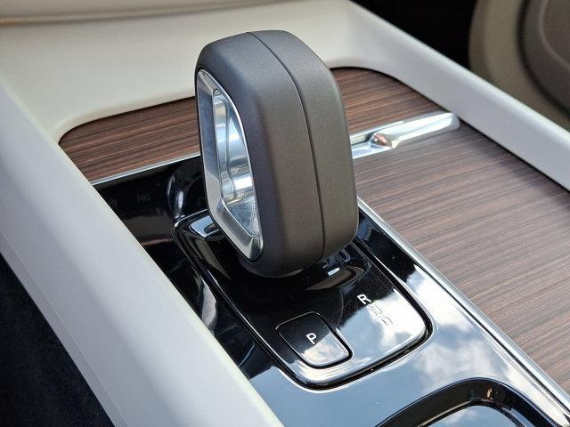 used 2022 Volvo XC60 car, priced at $35,999