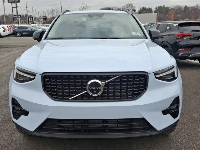 new 2025 Volvo XC40 car, priced at $49,790