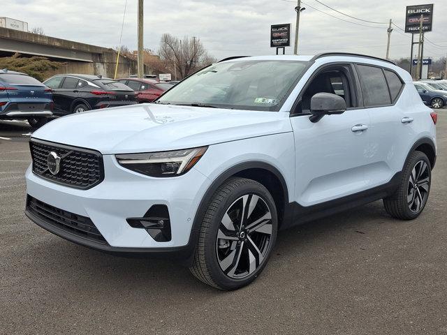new 2025 Volvo XC40 car, priced at $49,790