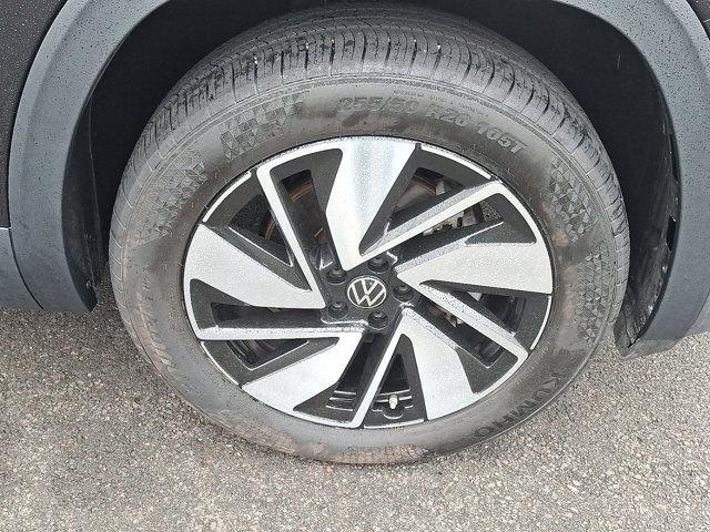 used 2024 Volkswagen Atlas car, priced at $34,223