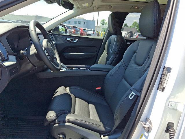 new 2025 Volvo XC60 car, priced at $61,400