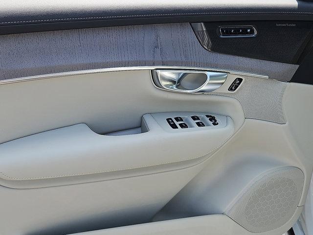 new 2026 Volvo XC90 car, priced at $85,625