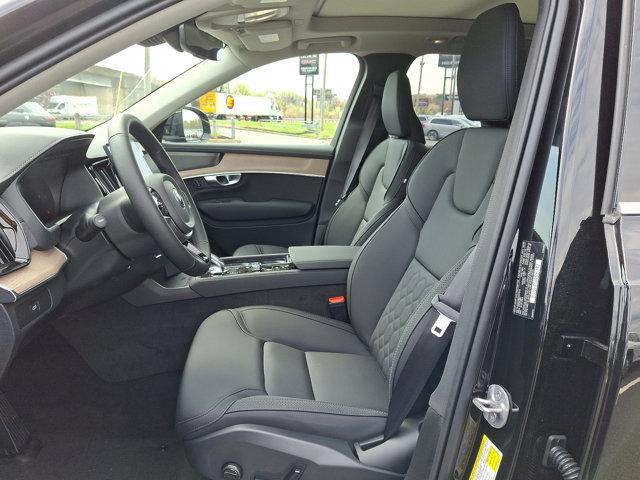 new 2025 Volvo XC90 car, priced at $68,245