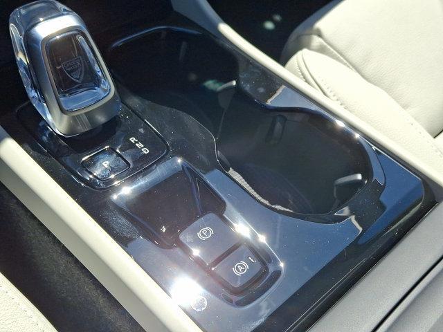 new 2025 Volvo XC40 car, priced at $52,235