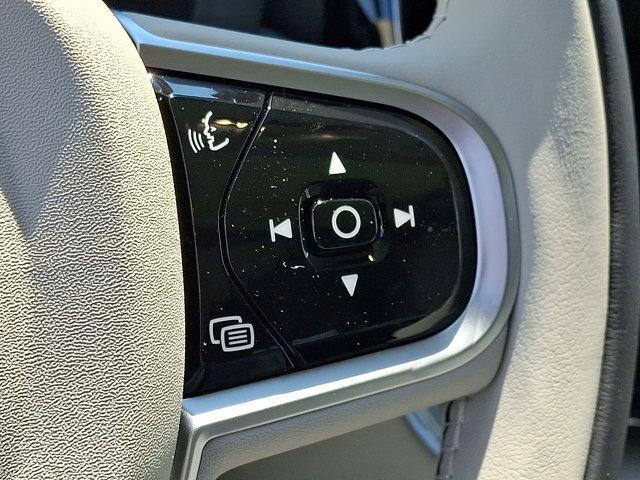 new 2025 Volvo XC60 car, priced at $55,315