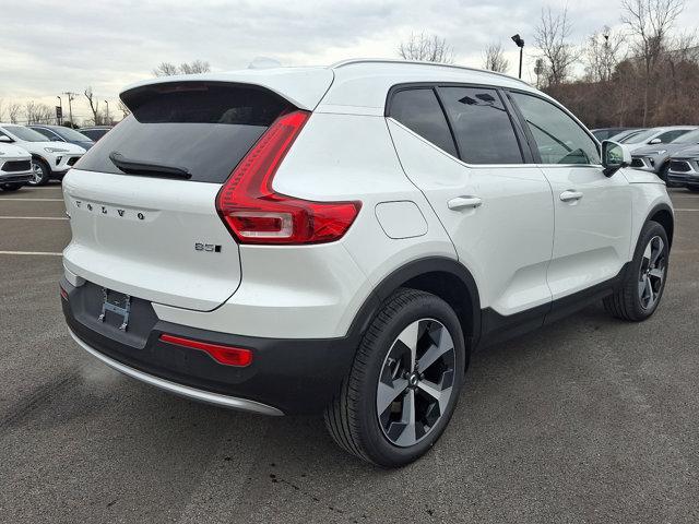 new 2025 Volvo XC40 car, priced at $47,965