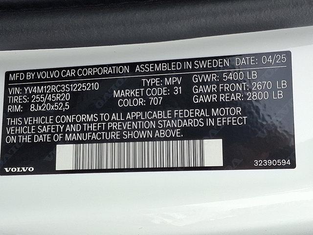new 2025 Volvo XC60 car, priced at $55,360