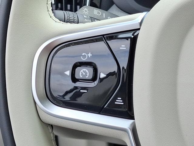 new 2025 Volvo XC60 Plug-In Hybrid car, priced at $66,260