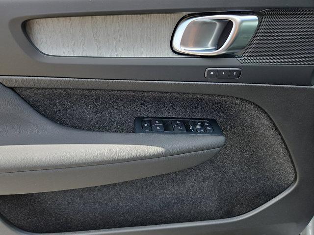 new 2026 Volvo XC40 car, priced at $50,150