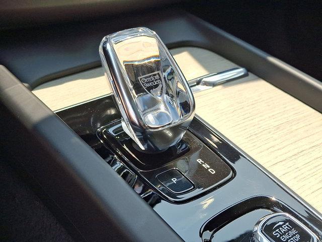 used 2022 Volvo XC60 car, priced at $40,769