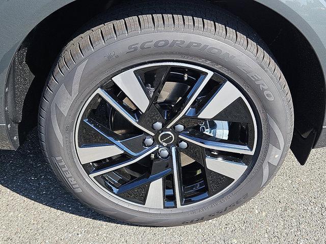 new 2026 Volvo XC60 car, priced at $58,360