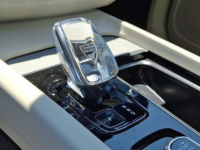 new 2025 Volvo XC60 car