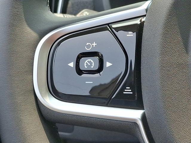 new 2025 Volvo XC90 car, priced at $69,245