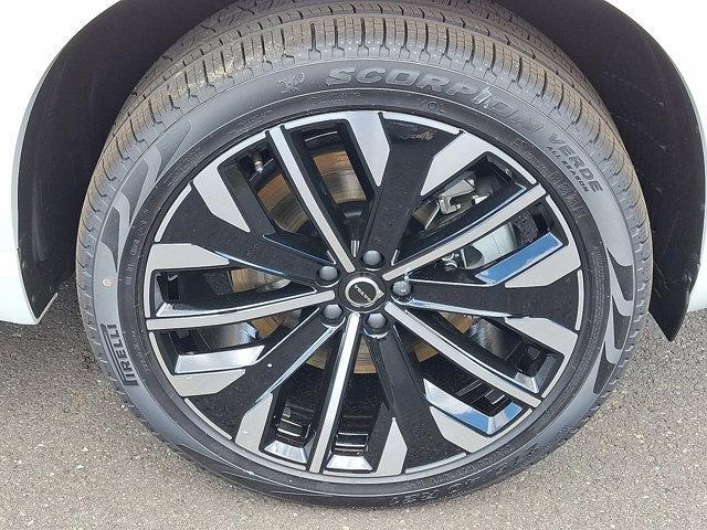 new 2025 Volvo XC90 Plug-In Hybrid car, priced at $75,095