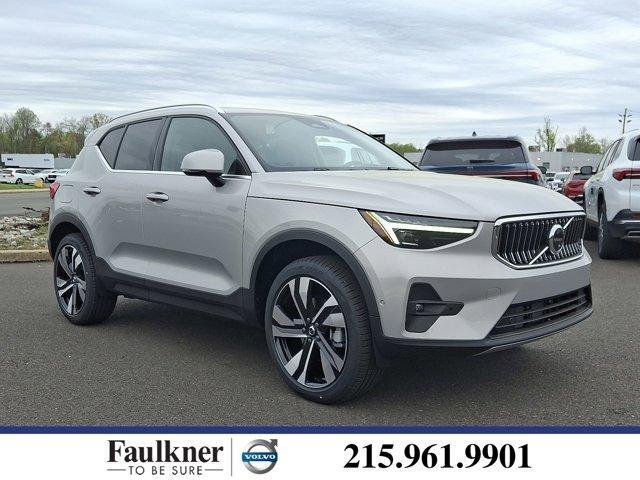 new 2025 Volvo XC40 car, priced at $52,235