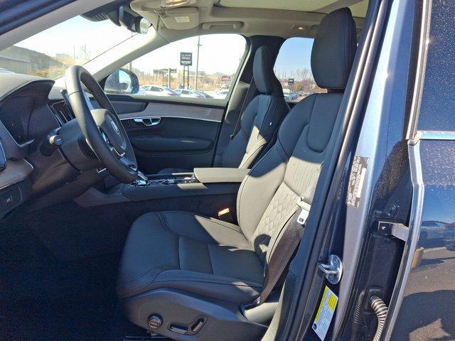 new 2025 Volvo XC90 car, priced at $65,555