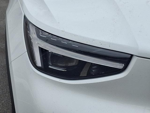 new 2025 Volvo XC40 car, priced at $49,790