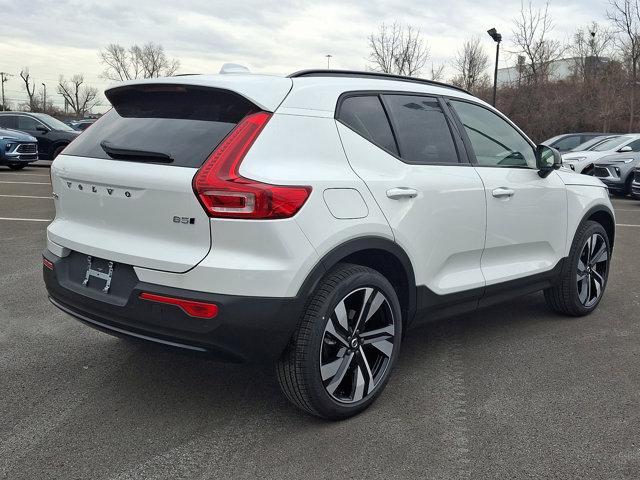 new 2025 Volvo XC40 car, priced at $49,790