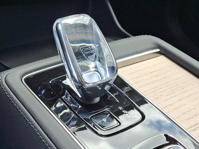 new 2025 Volvo XC90 car, priced at $69,155