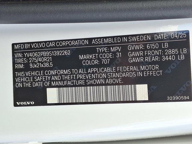 new 2025 Volvo XC90 car, priced at $69,155