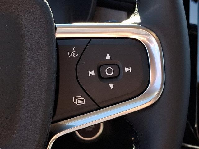 new 2025 Volvo XC40 car, priced at $48,335