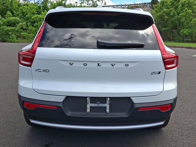 new 2025 Volvo XC40 car, priced at $46,035