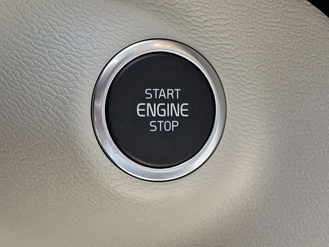 new 2025 Volvo XC40 car, priced at $48,785