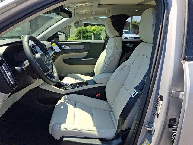 new 2025 Volvo XC40 car, priced at $48,785