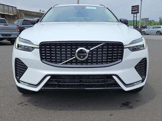 new 2025 Volvo XC60 car, priced at $56,900