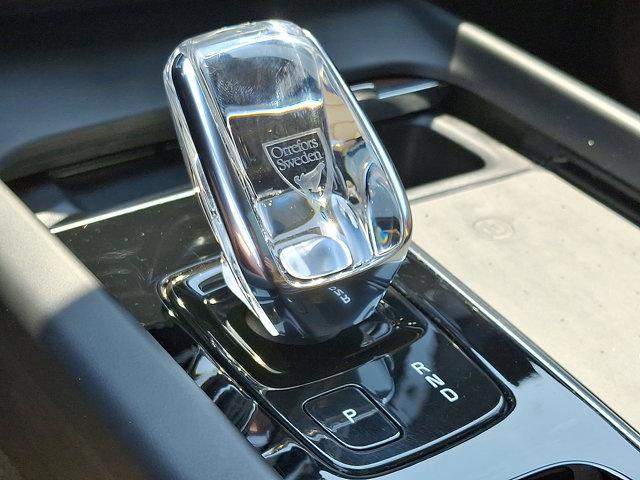 used 2022 Volvo XC60 car, priced at $41,999