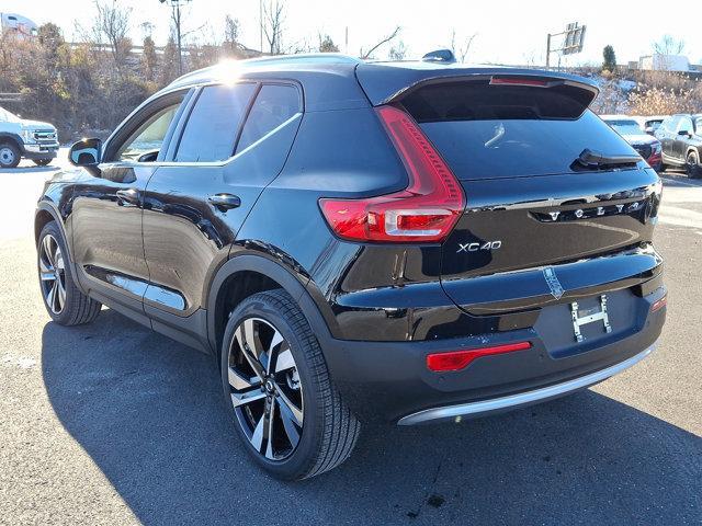new 2025 Volvo XC40 car, priced at $51,215