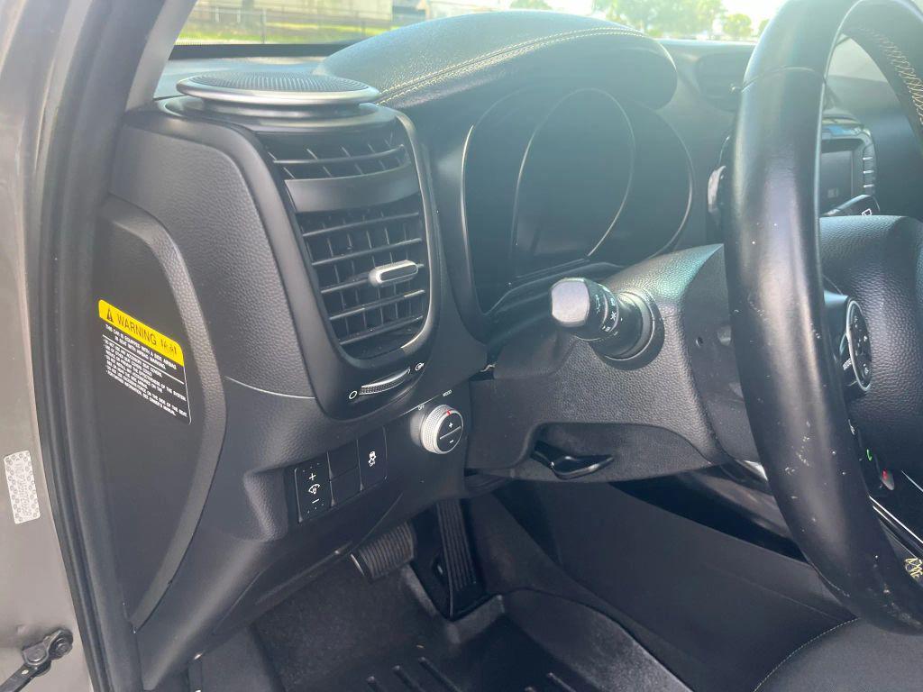 used 2016 Kia Soul car, priced at $6,995