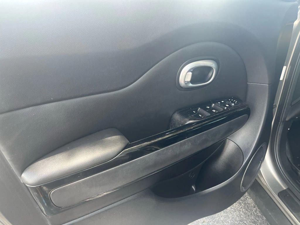 used 2016 Kia Soul car, priced at $6,995