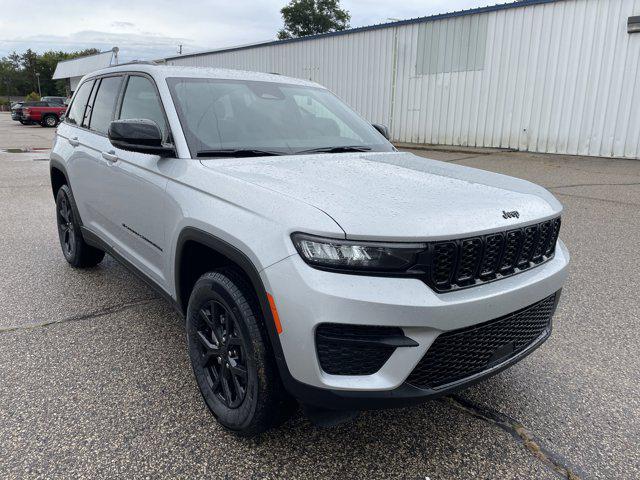 new 2025 Jeep Grand Cherokee car, priced at $46,725