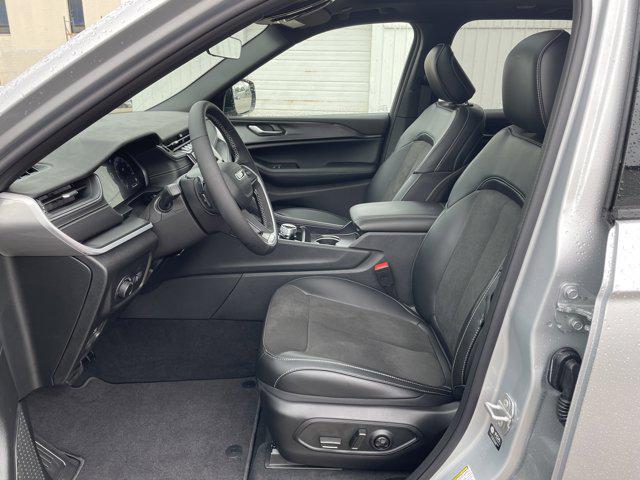 new 2025 Jeep Grand Cherokee car, priced at $46,725