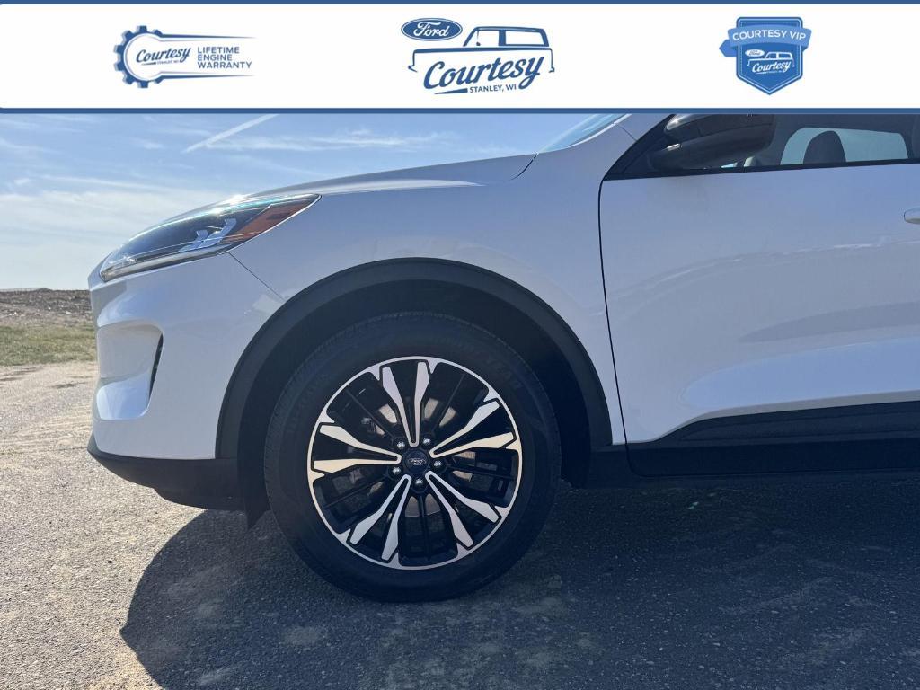 used 2022 Ford Escape car, priced at $24,999