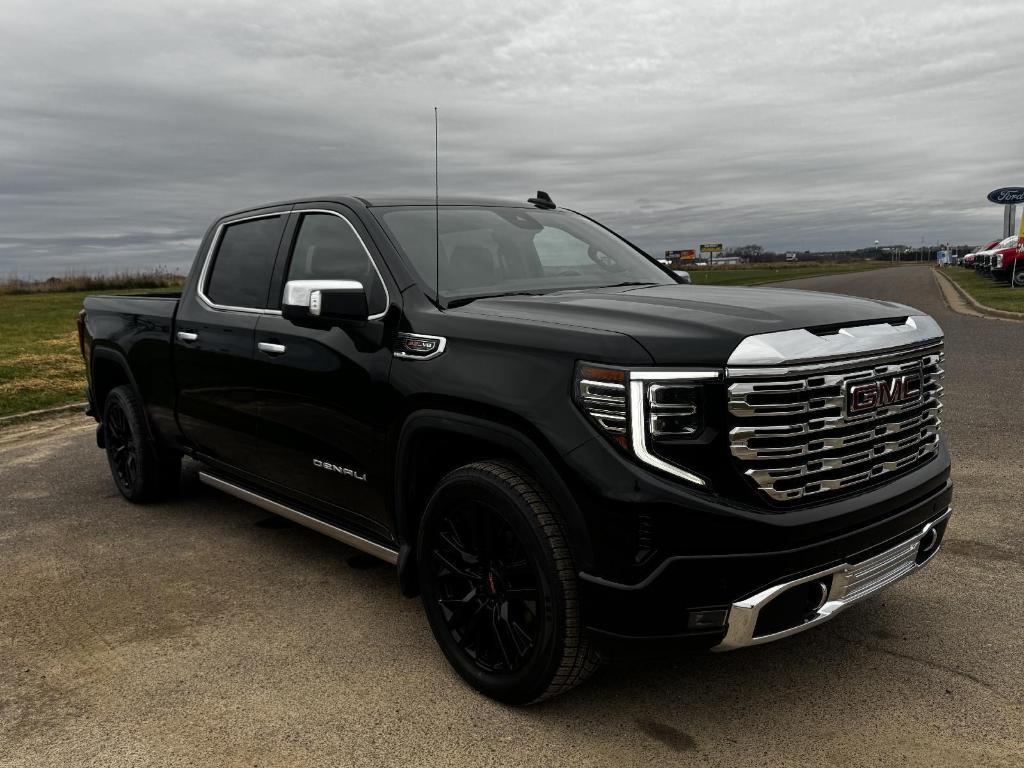 used 2022 GMC Sierra 1500 car, priced at $55,899