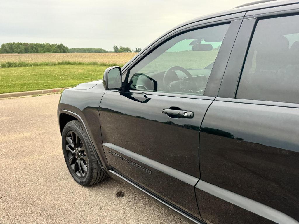 used 2021 Jeep Grand Cherokee car