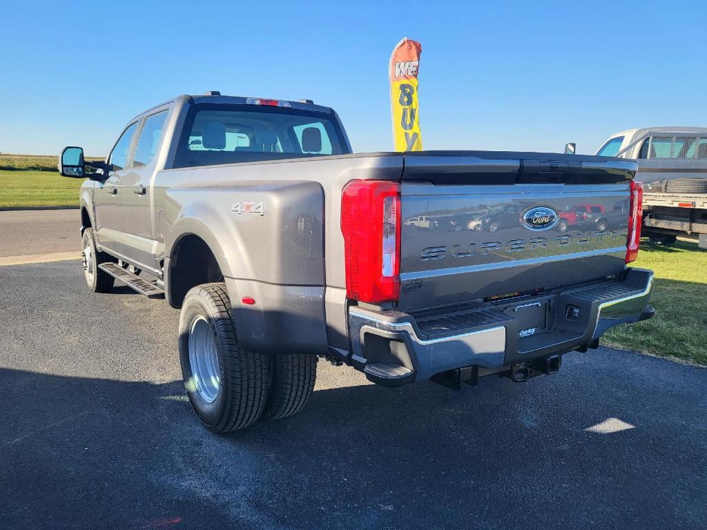 new 2024 Ford F-350 car, priced at $52,486