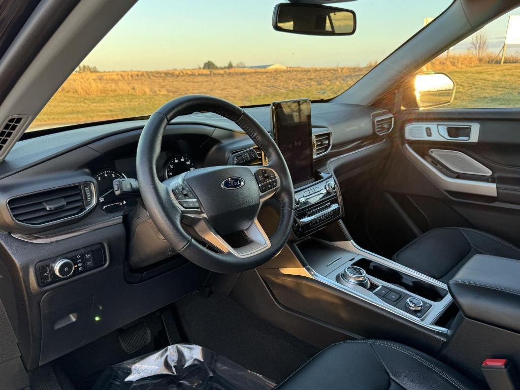 used 2022 Ford Explorer car, priced at $35,999