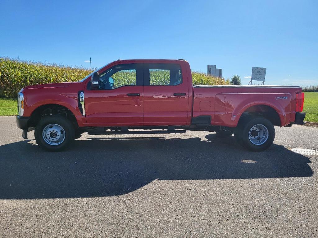 new 2024 Ford F-350 car, priced at $54,628