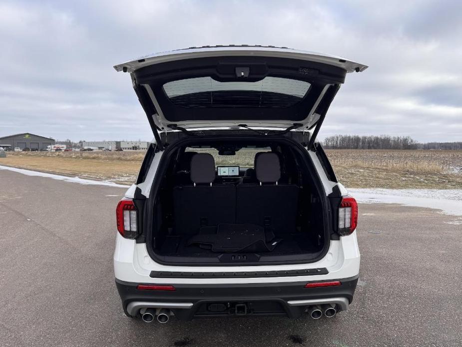 new 2025 Ford Explorer car, priced at $58,250