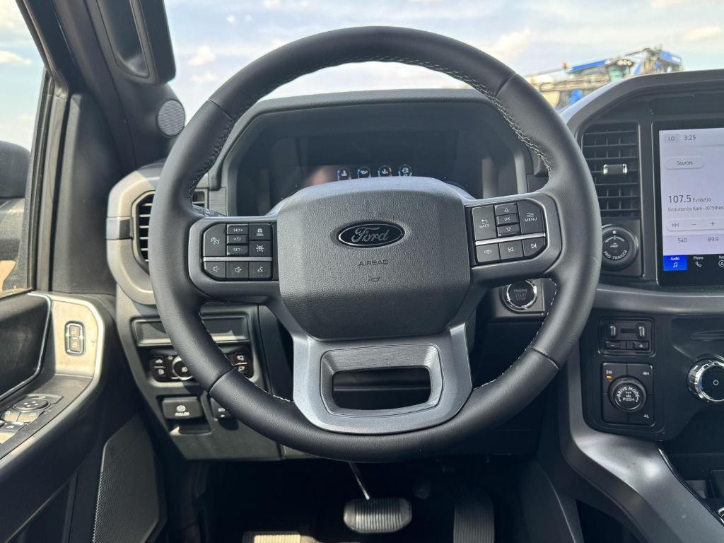 new 2025 Ford F-150 car, priced at $62,113