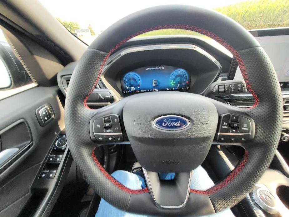 used 2023 Ford Escape car, priced at $28,996