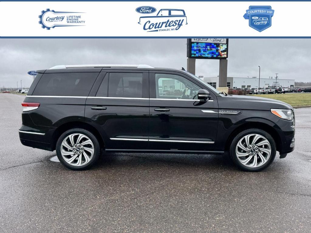 used 2022 Lincoln Navigator car, priced at $53,988