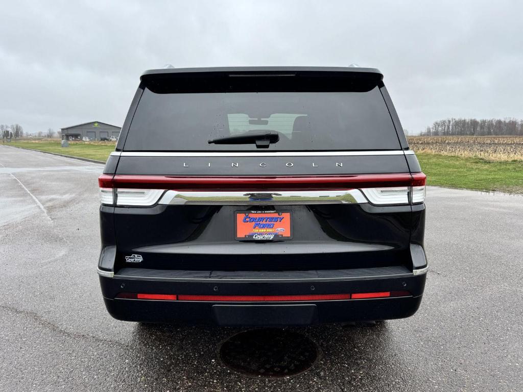 used 2022 Lincoln Navigator car, priced at $59,999