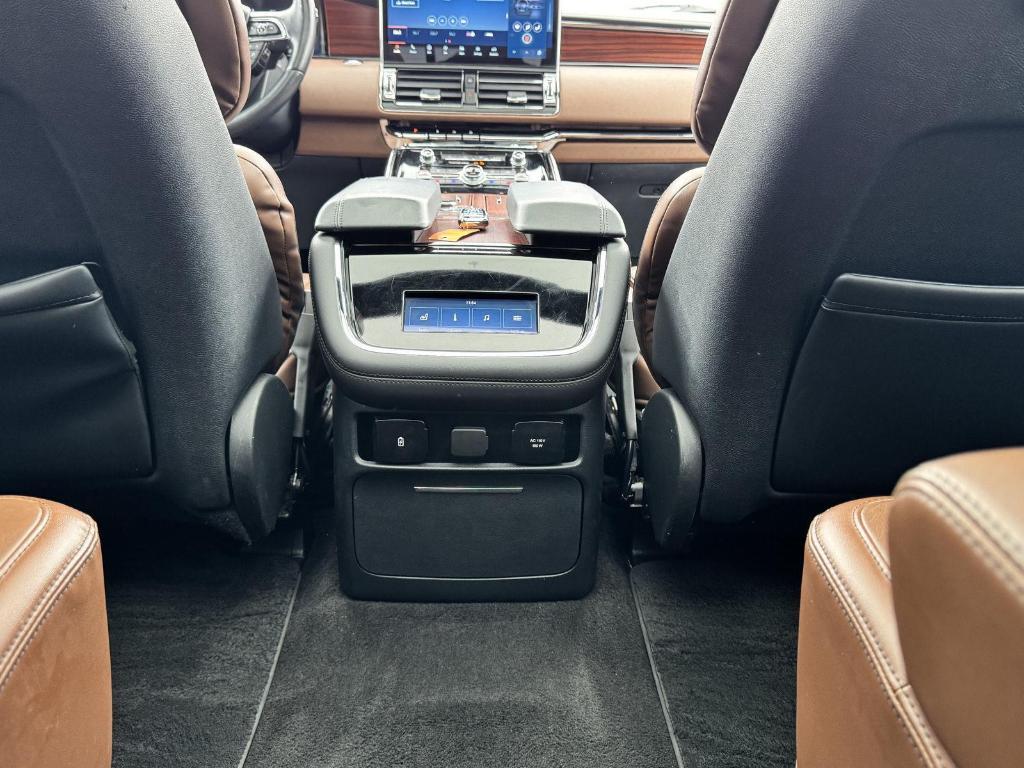 used 2022 Lincoln Navigator car, priced at $59,999